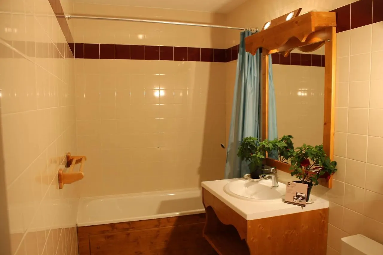 Residence Saboia B32 Cles Blanches Courchevel Apartment