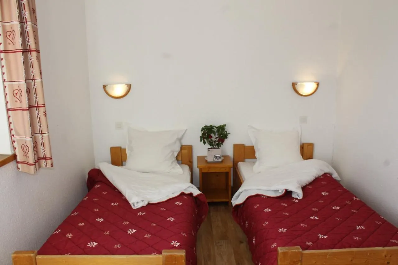 Residence Saboia B32 Cles Blanches Courchevel 0*,  France